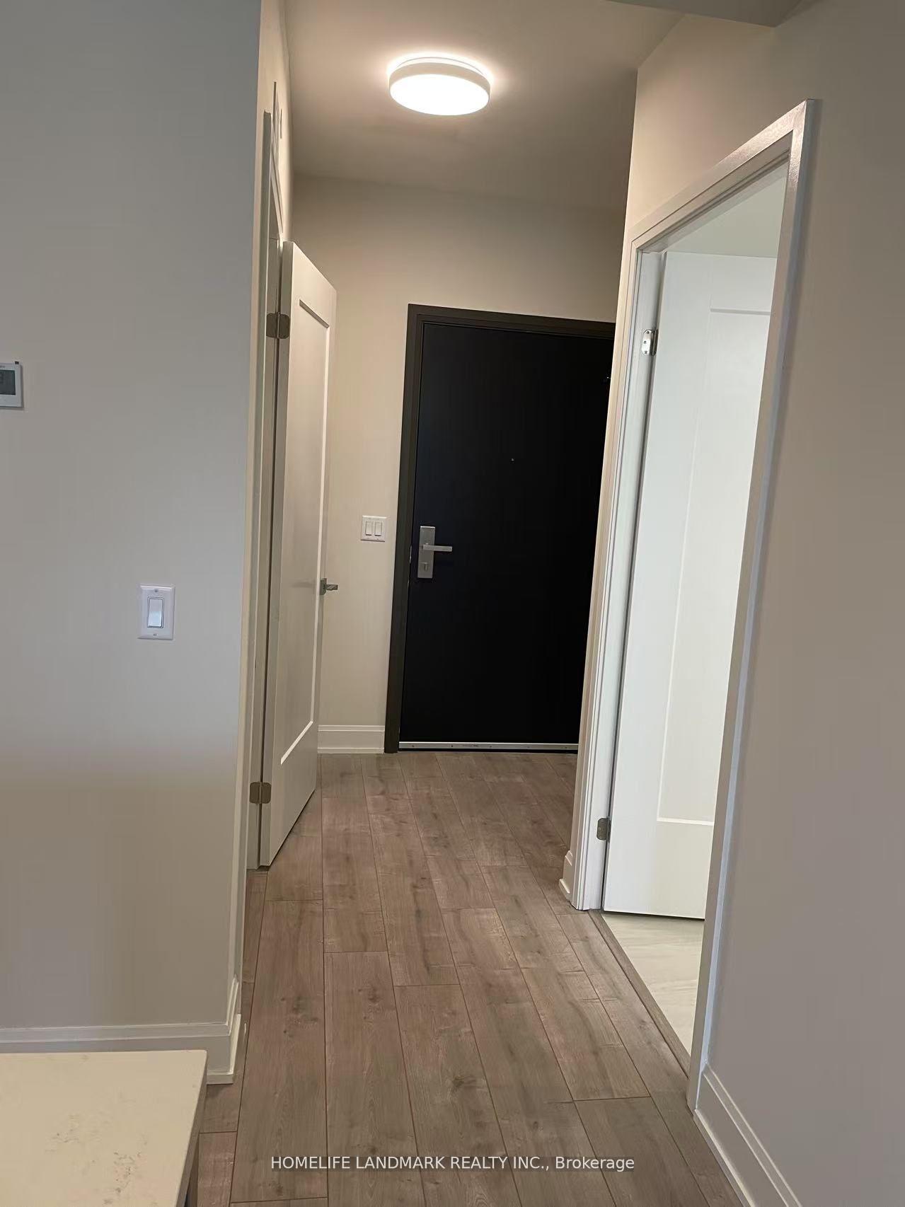 8-water-walk-drive-n-markham-ontario-n13716522