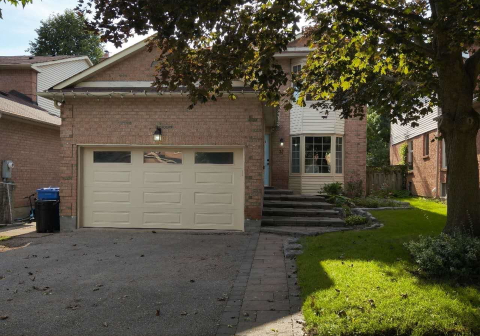 32-moorcrest-drive-aurora-ontario-n13716684
