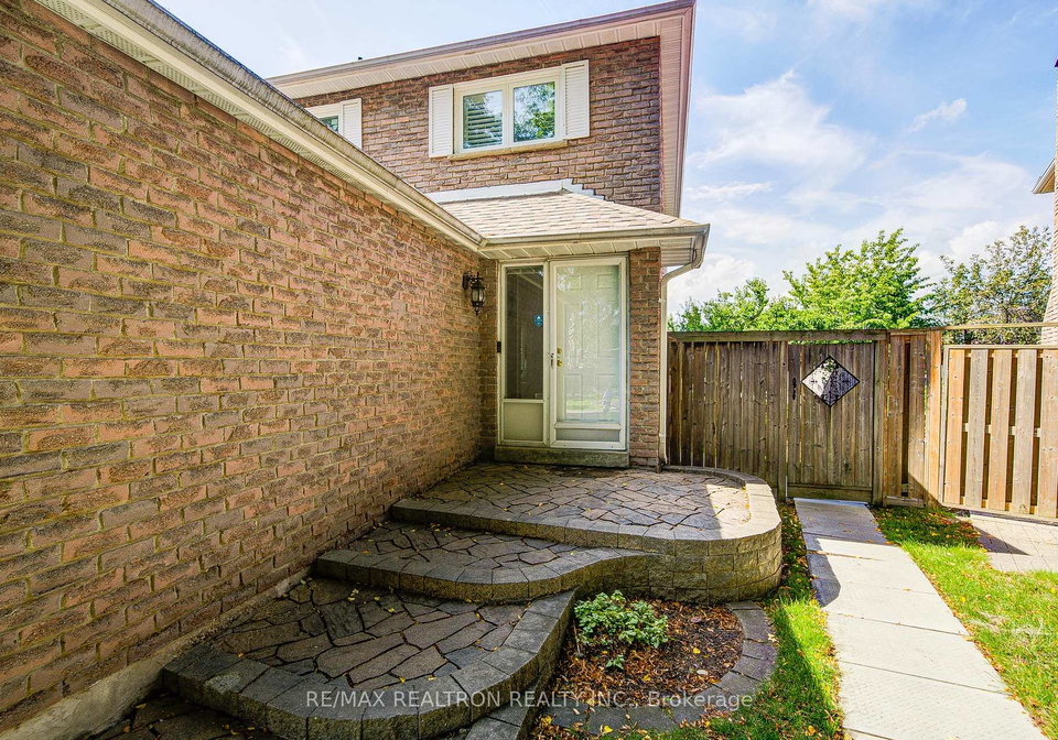 26-mercer-crescent-markham-ontario-n13716734
