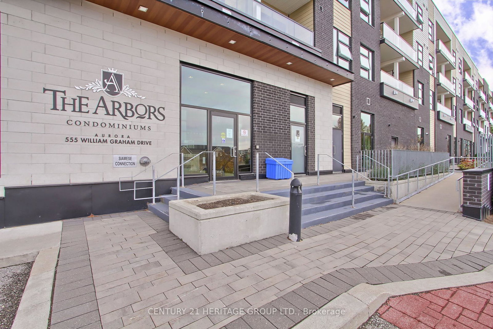 555-william-graham-drive-aurora-ontario-n13717184