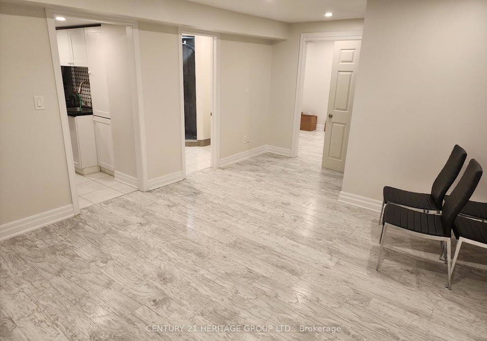 490-cody-crescent-newmarket-ontario-n13717348