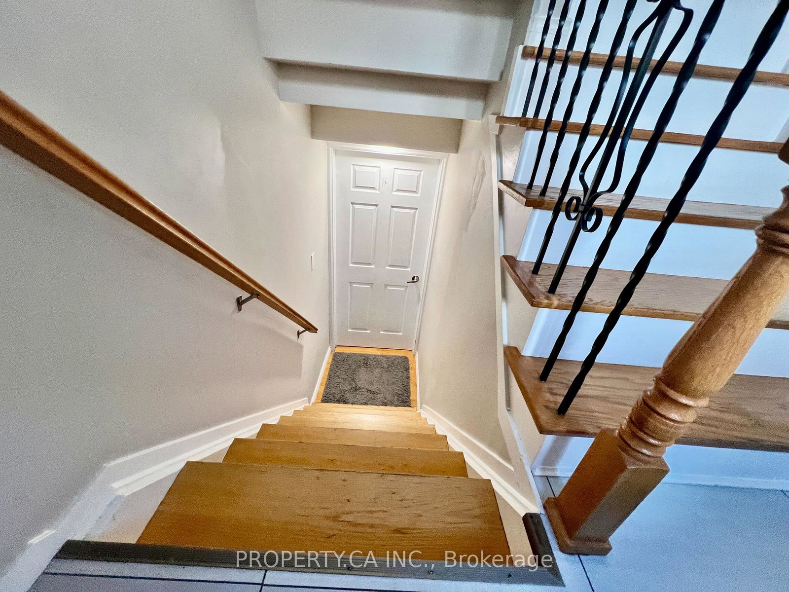 205-talbot-crescent-newmarket-ontario-n13717478