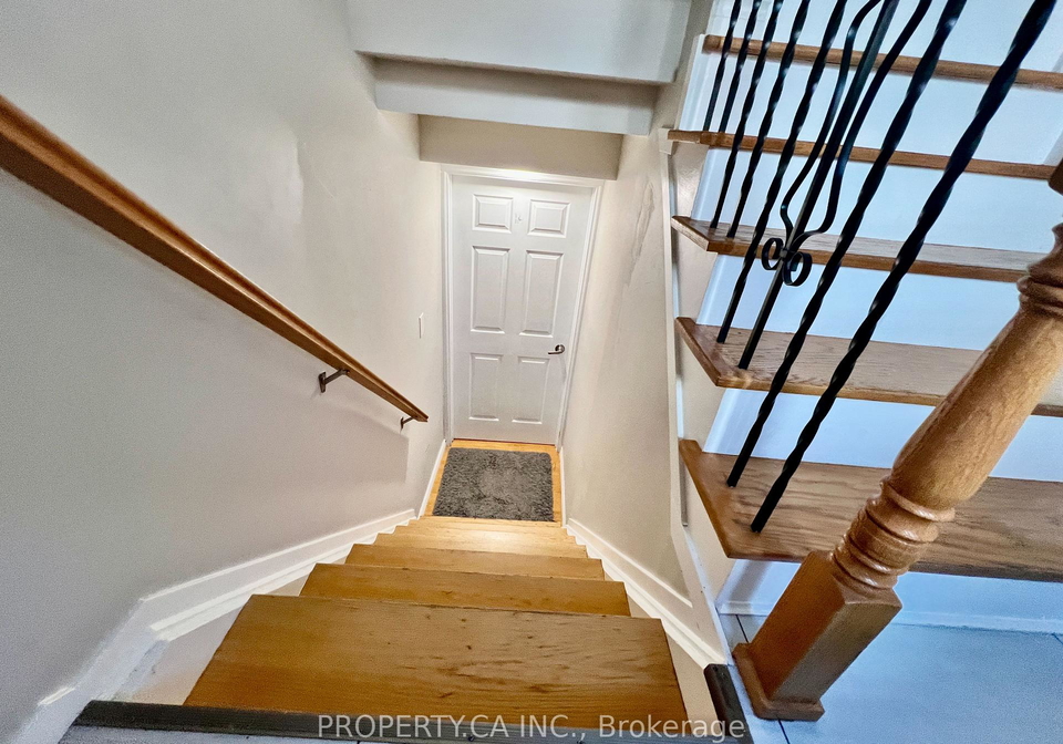 205-talbot-crescent-newmarket-ontario-n13717478