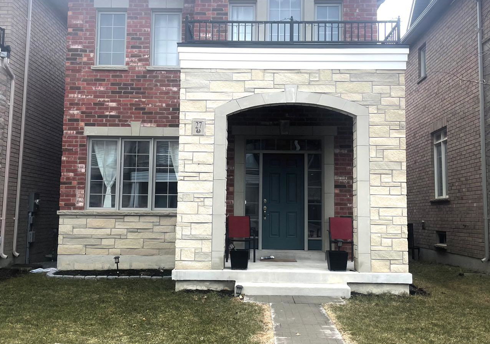 27-clara-may-avenue-east-gwillimbury-ontario-n13718658