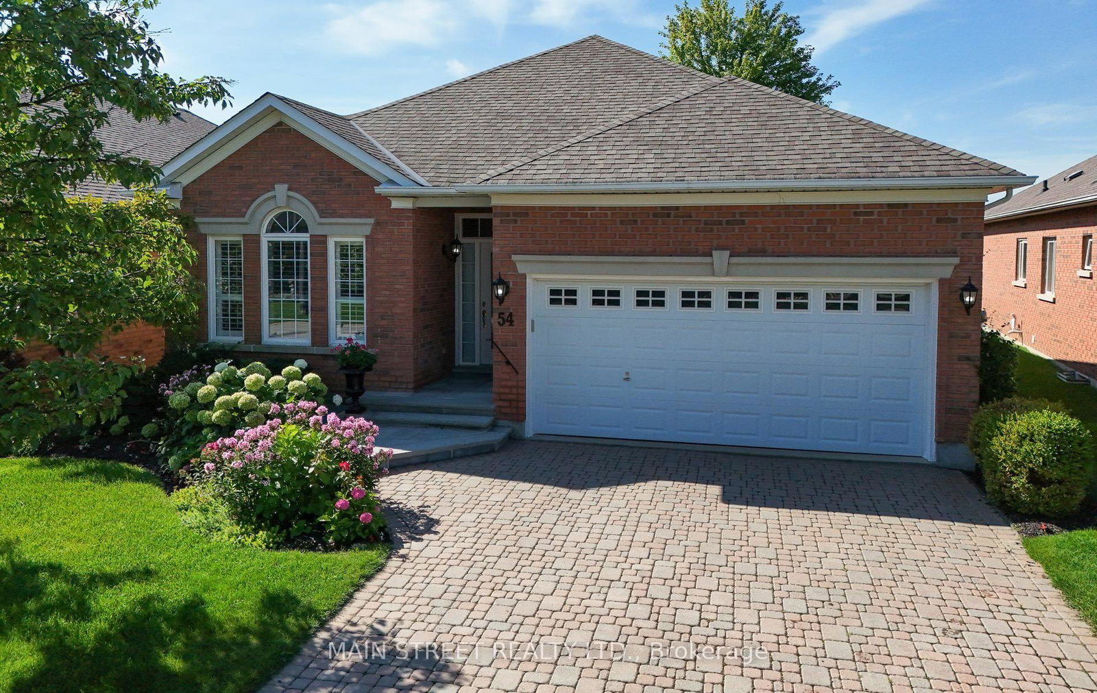54-couples-gallery-whitchurch-stouffville-ontario-n13719040