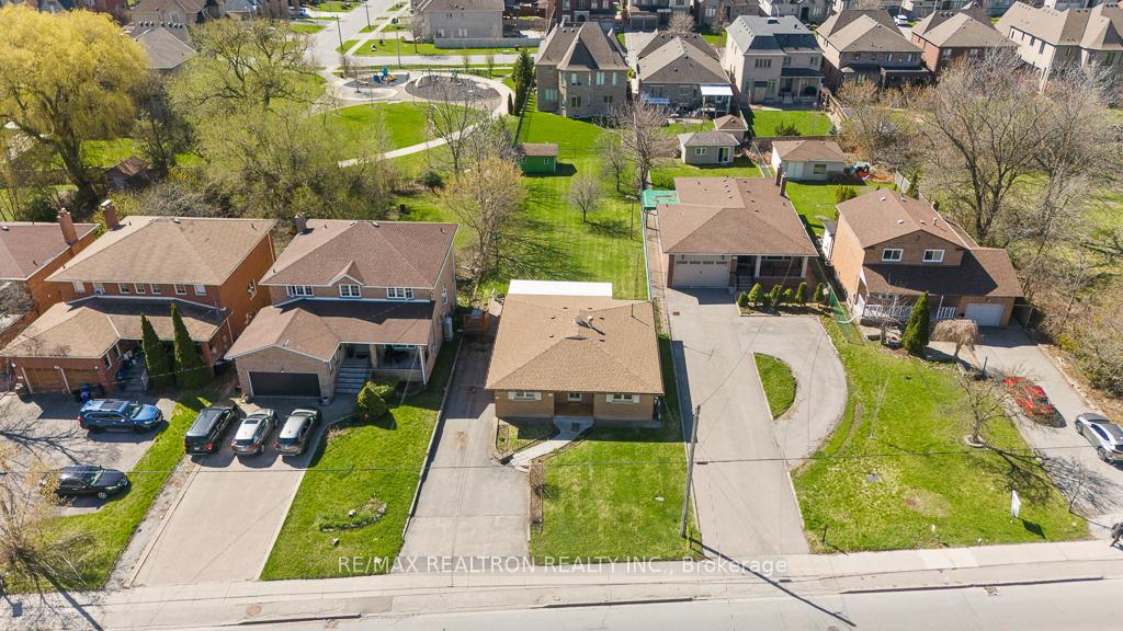163-elgin-mills-road-w-richmond-hill-ontario-n13719126
