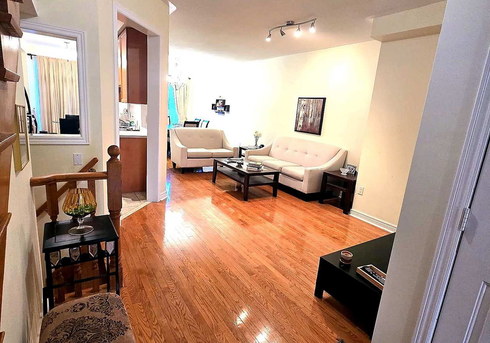 8-townwood-drive-richmond-hill-ontario-n13720198