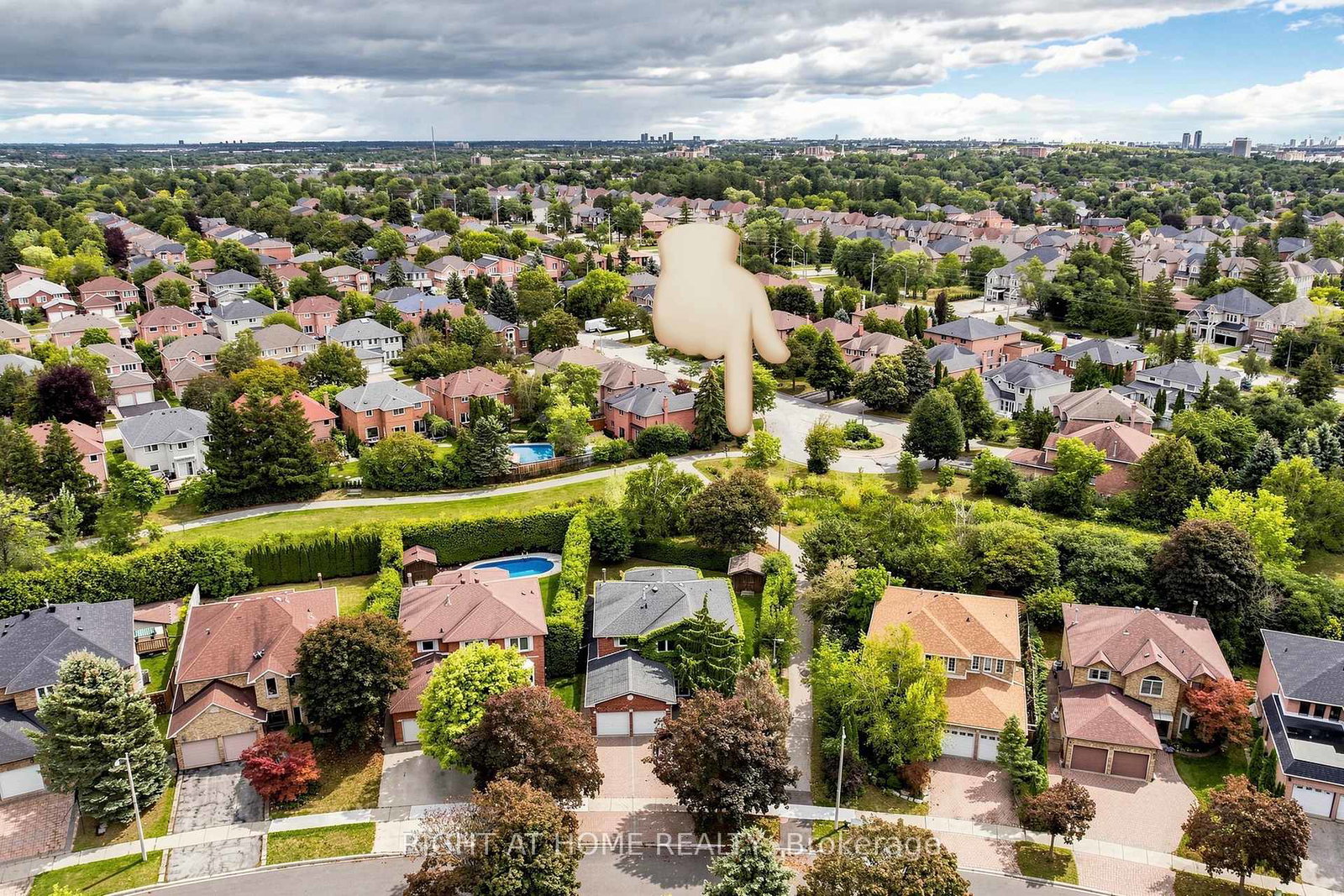 43-topham-crescent-richmond-hill-ontario-n13720842