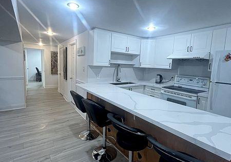 377-taylor-mills-drive-s-richmond-hill-ontario-n13721042