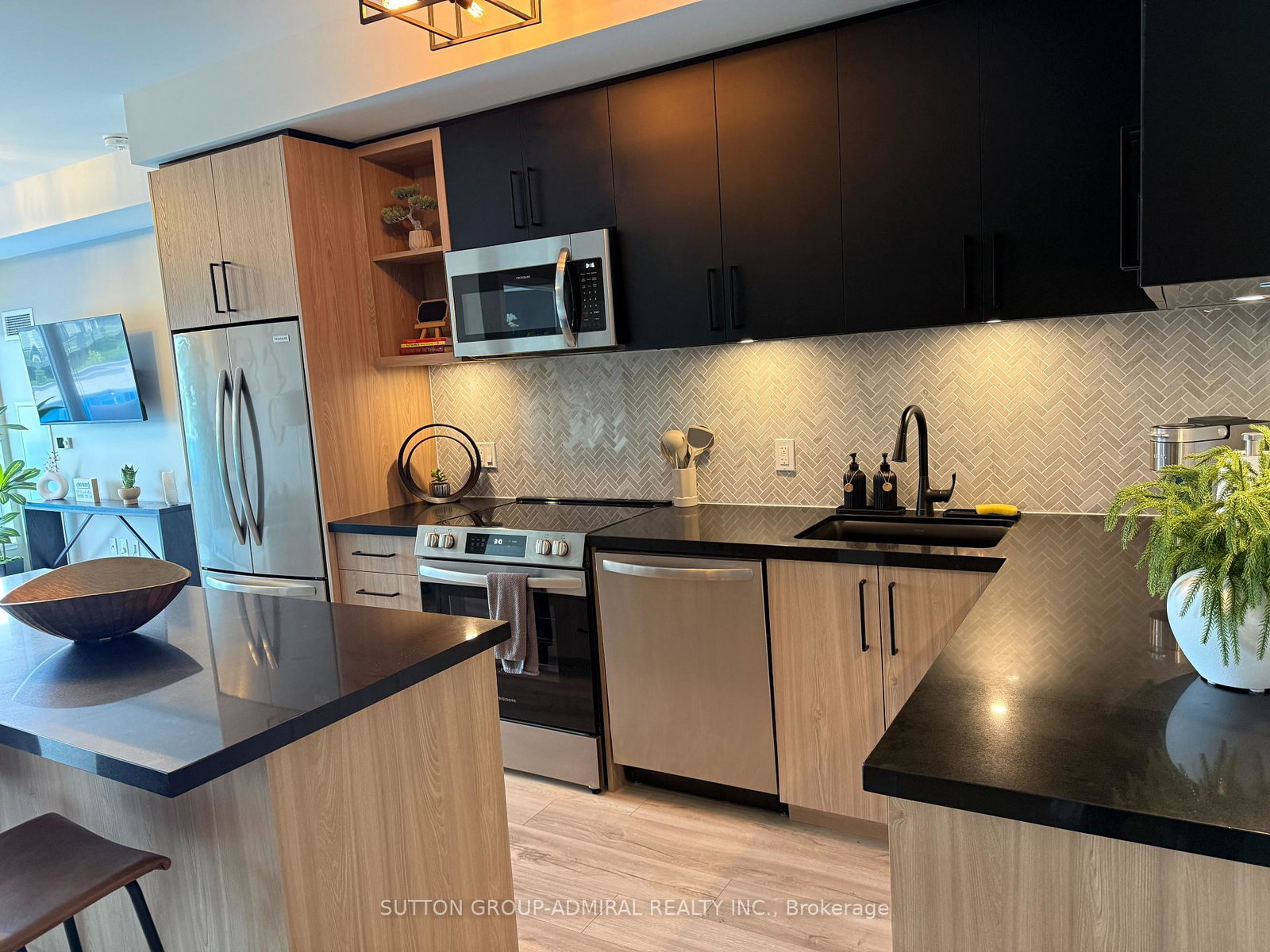 333-sunseekere-avenue-innisfil-ontario-n13722494