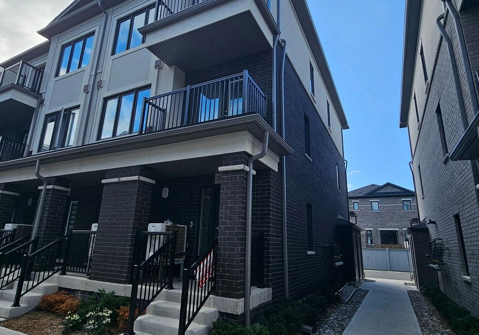202-matawin-lane-richmond-hill-ontario-n13722816