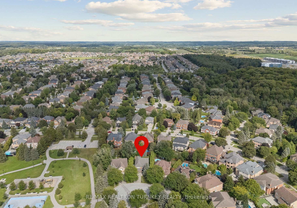 1004-portminster-court-newmarket-ontario-n13722986