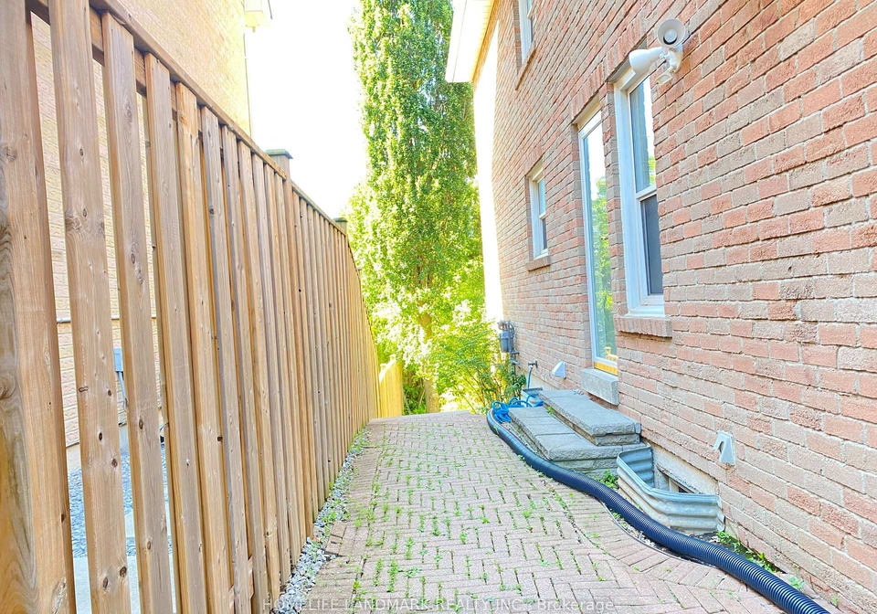 19-redwood-lane-markham-ontario-n13723816
