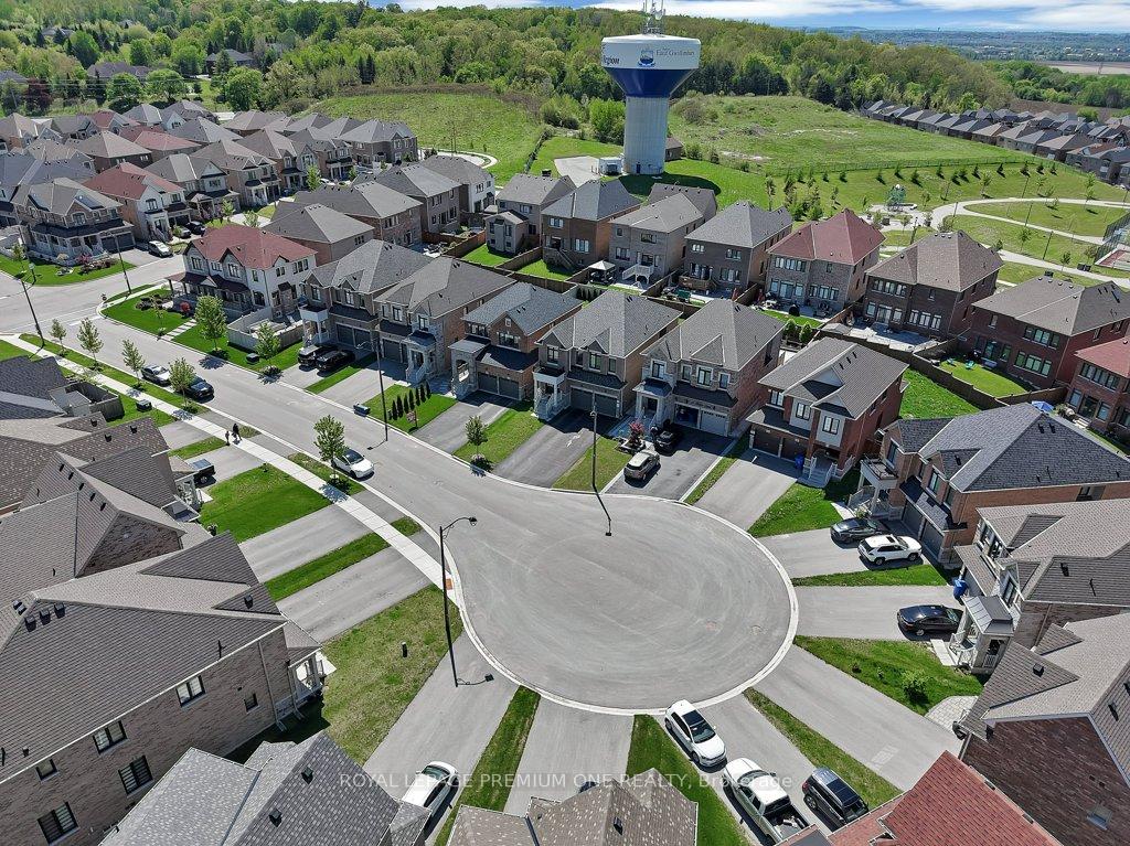 6-byblos-court-east-gwillimbury-ontario-n13724172