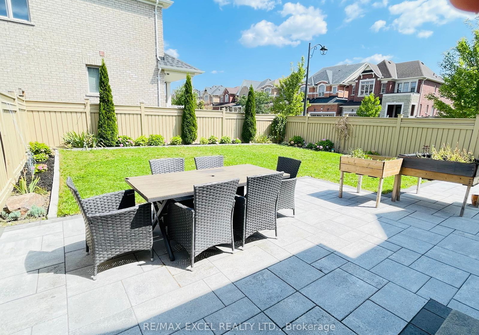 2-peter-miller-street-n-aurora-ontario-n13724532