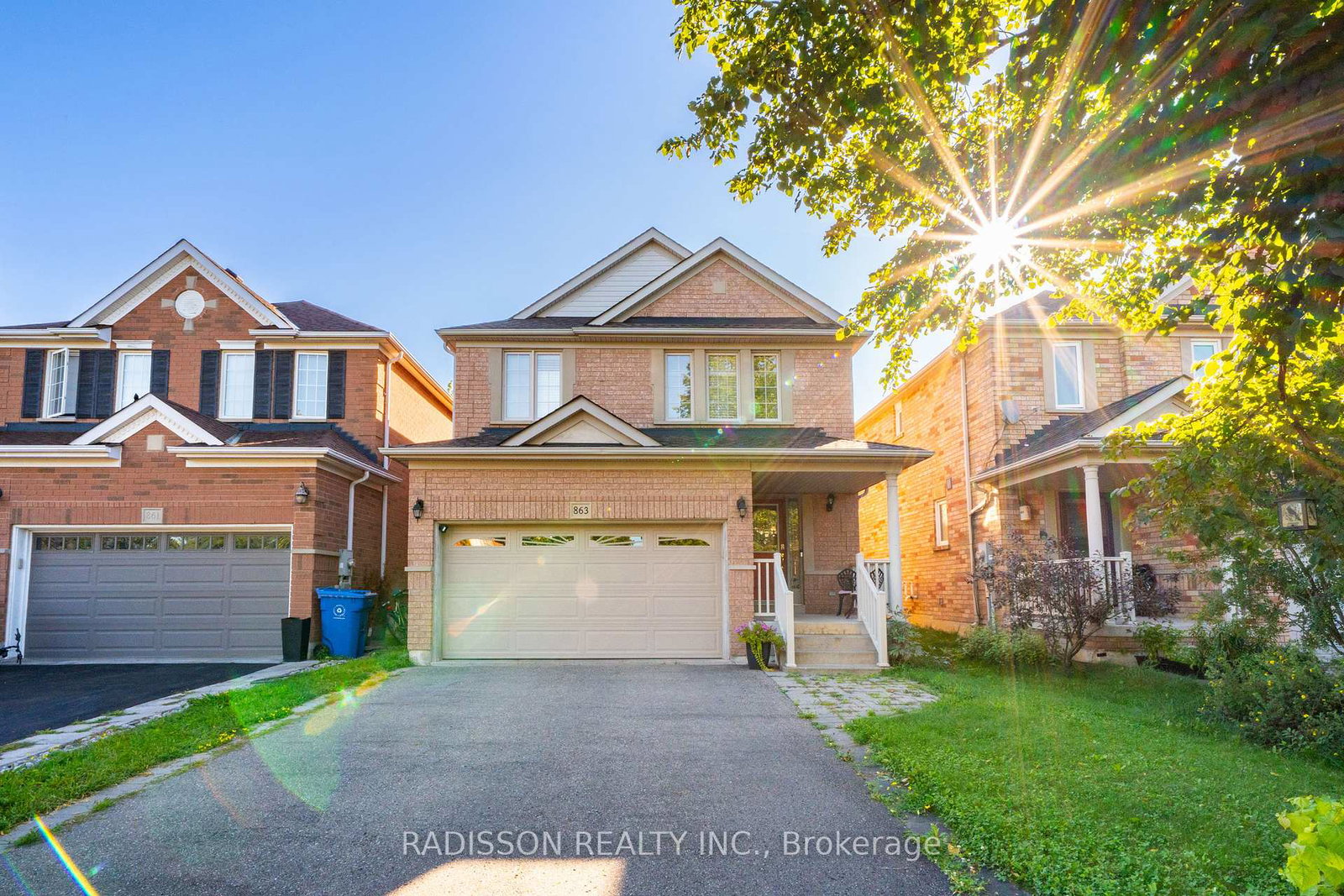 863-oaktree-crescent-newmarket-ontario-n13724752