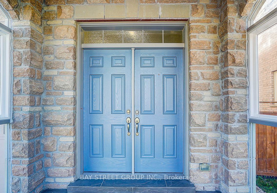 5-blacksmith-trail-w-east-gwillimbury-ontario-n13725052