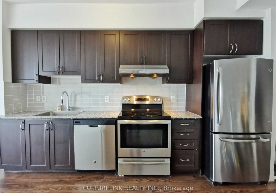 7171-yonge-street-markham-ontario-n13725294