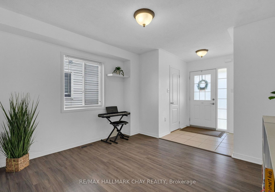 38-admiral-crescent-essa-ontario-n13725410