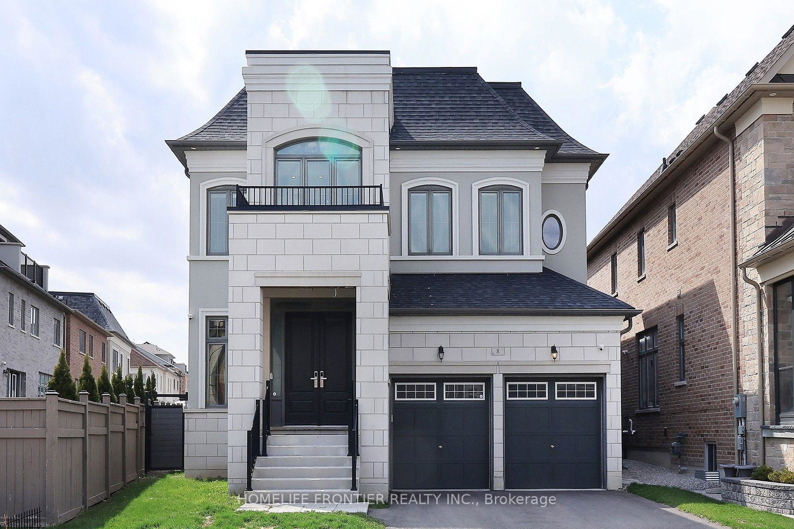 8-planet-street-richmond-hill-ontario-n13725856