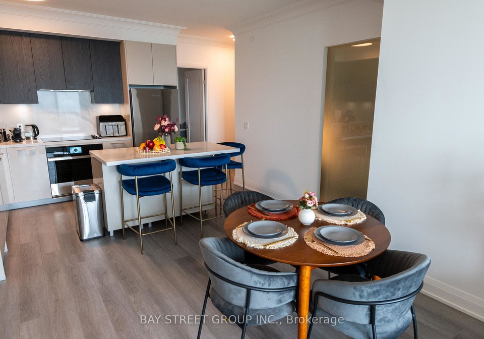 8-water-walk-drive-markham-ontario-n13726044
