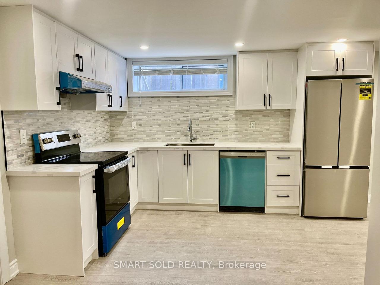 228-silverbirch-drive-newmarket-ontario-n13726374