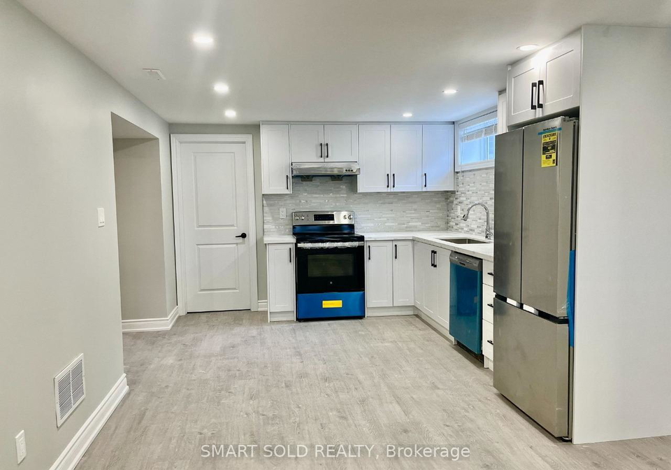228-silverbirch-drive-newmarket-ontario-n13726374