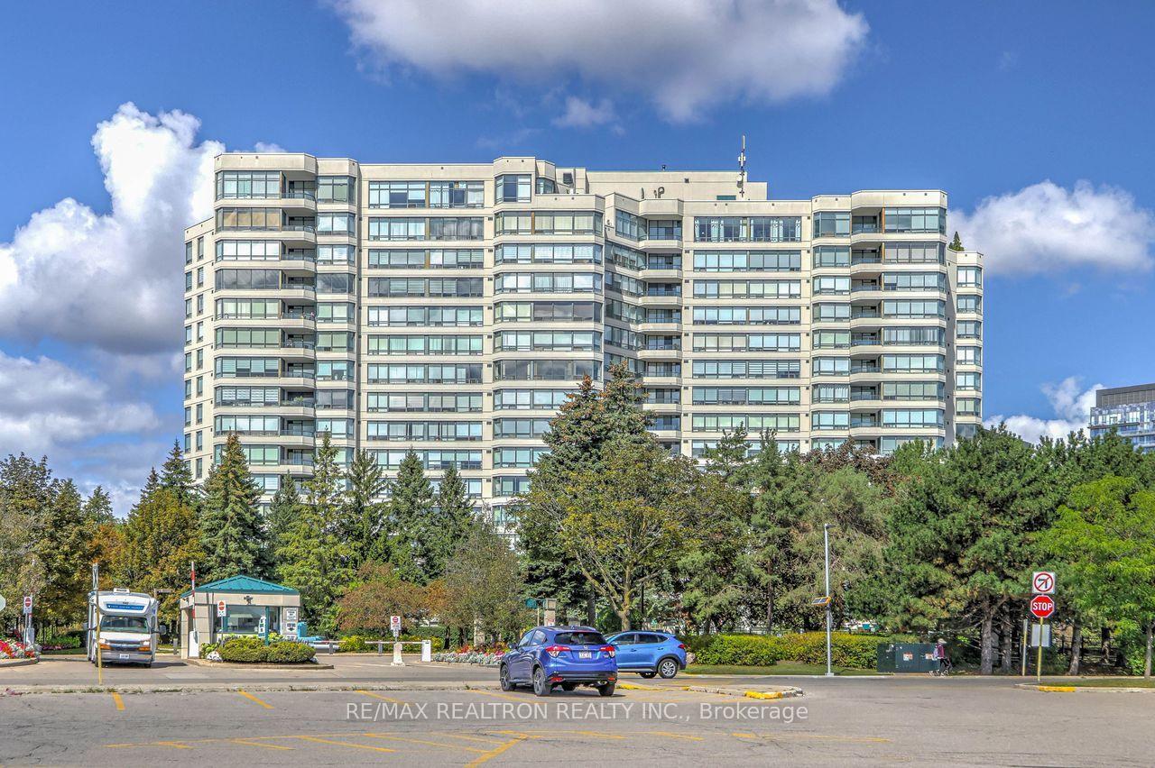 120-promenade-circle-vaughan-ontario-n13726422