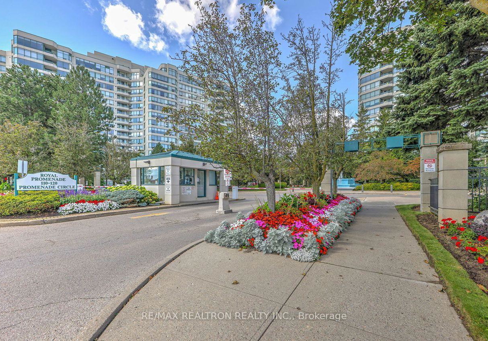 120-promenade-circle-vaughan-ontario-n13726422