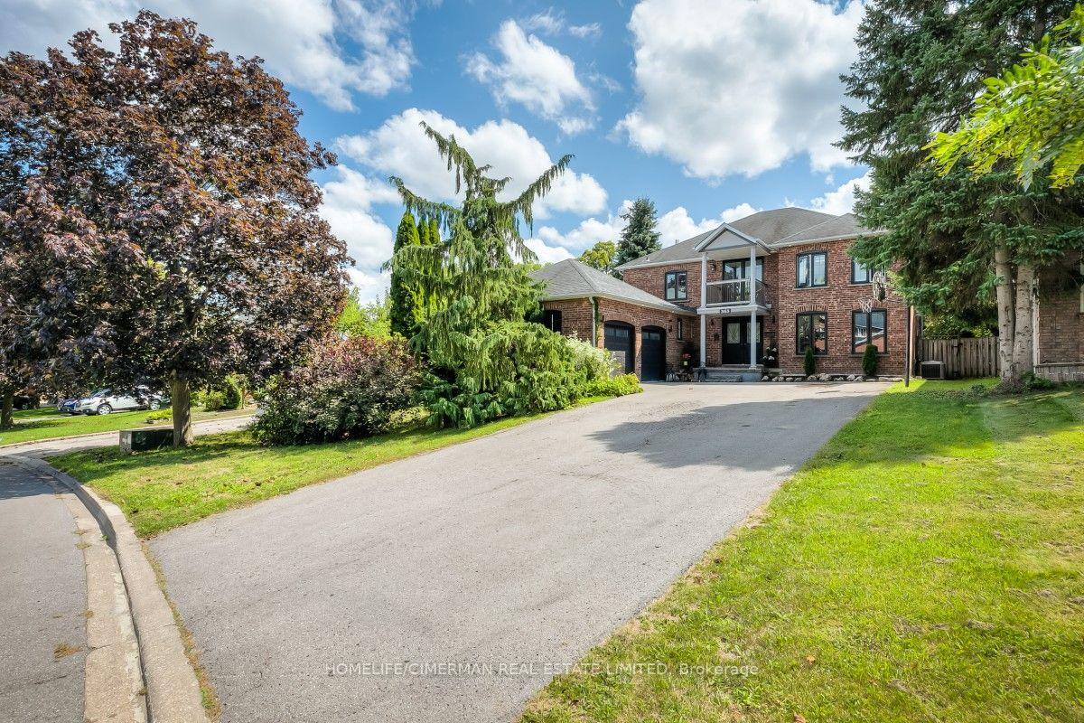 365-kennedy-street-w-aurora-ontario-n13726436