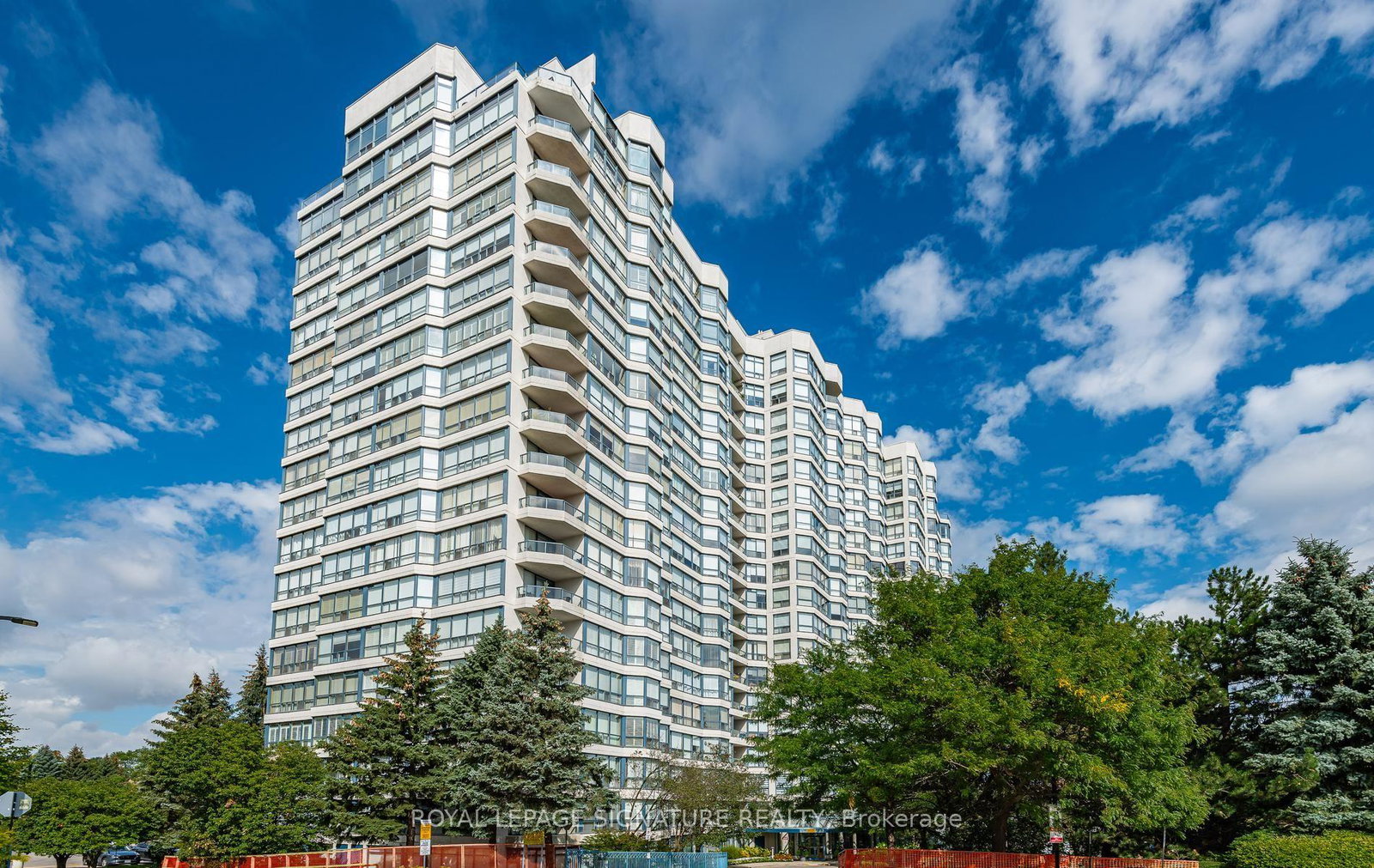 7300-yonge-street-vaughan-ontario-n13726868