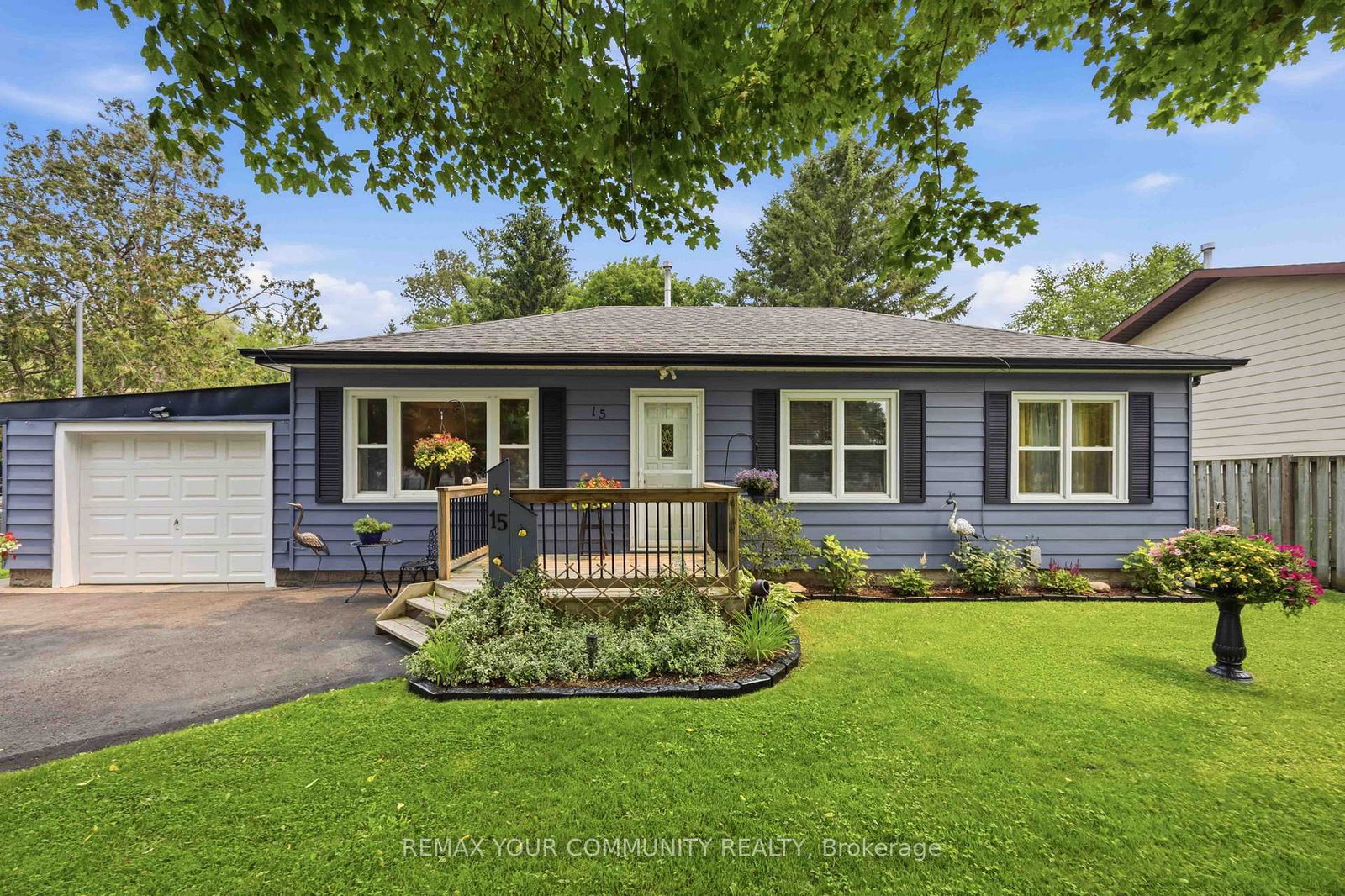 15-georgina-street-georgina-ontario-n13726958