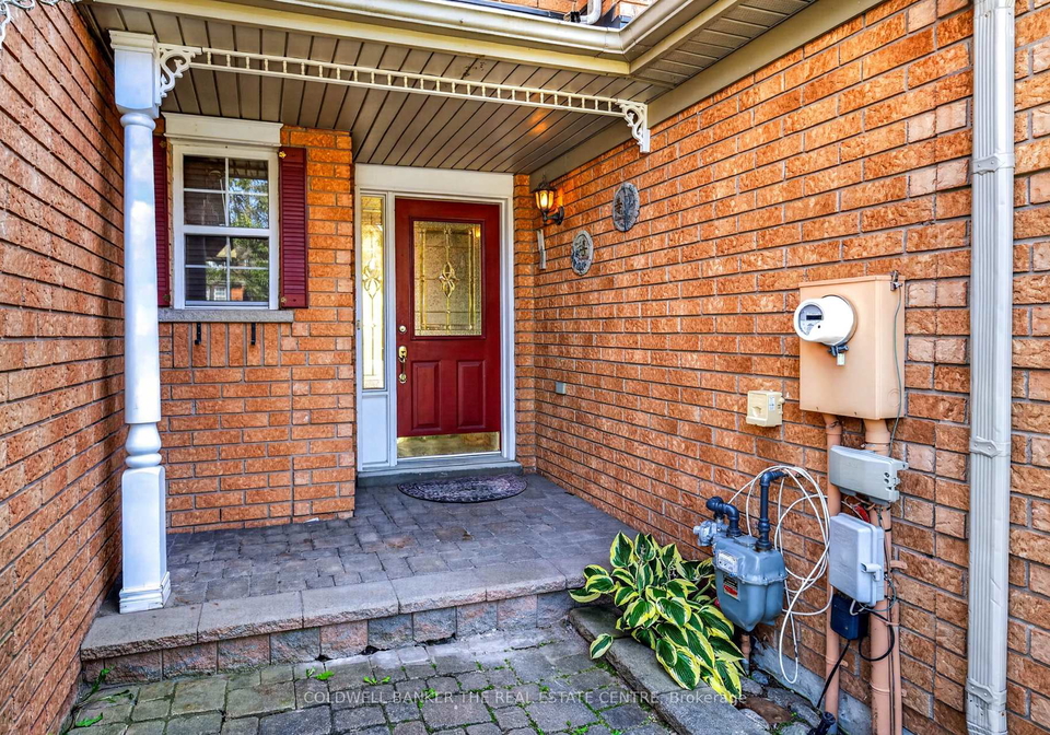 14-milloy-place-aurora-ontario-n13727336