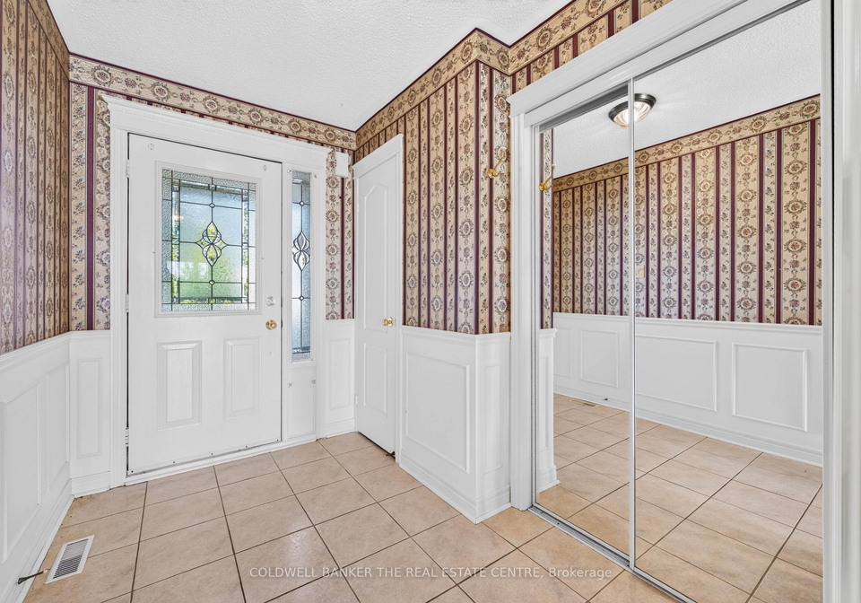 14-milloy-place-aurora-ontario-n13727336