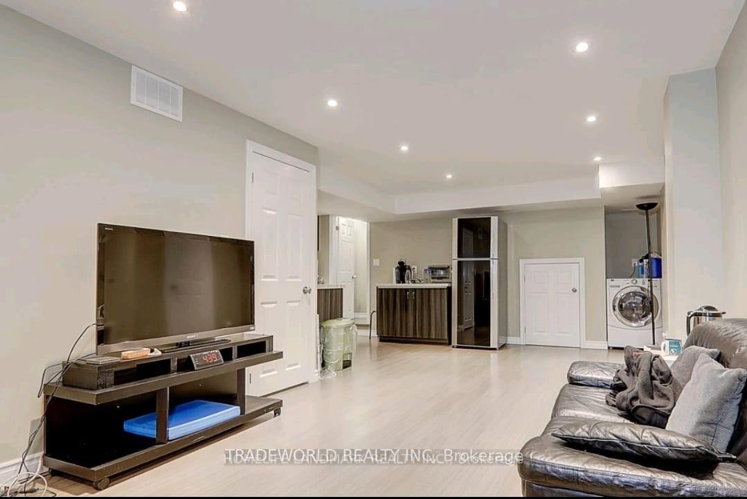 1-donald-buttress-boulevard-w-markham-ontario-n13727696