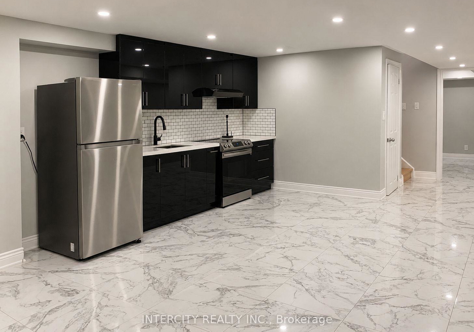 133-romanelli-crescent-bradford-west-gwillimbury-ontario-n13728102