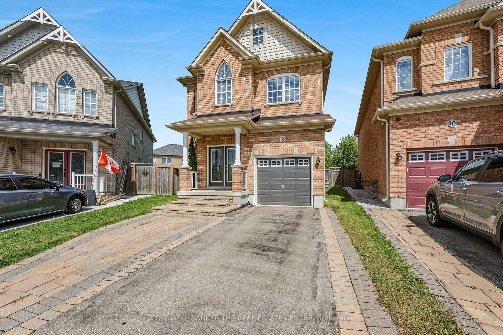 18-herefordshire-crescent-newmarket-ontario-n13728542
