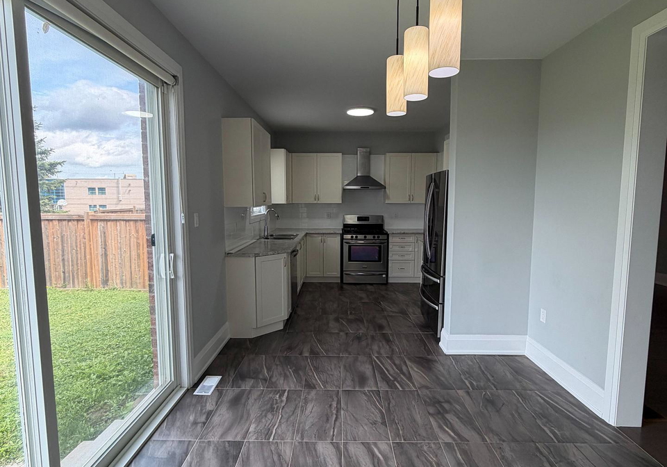 90-morrison-avenue-new-tecumseth-ontario-n13728694