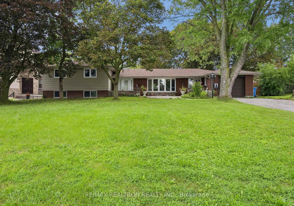 41-hamilton-drive-newmarket-ontario-n13728852