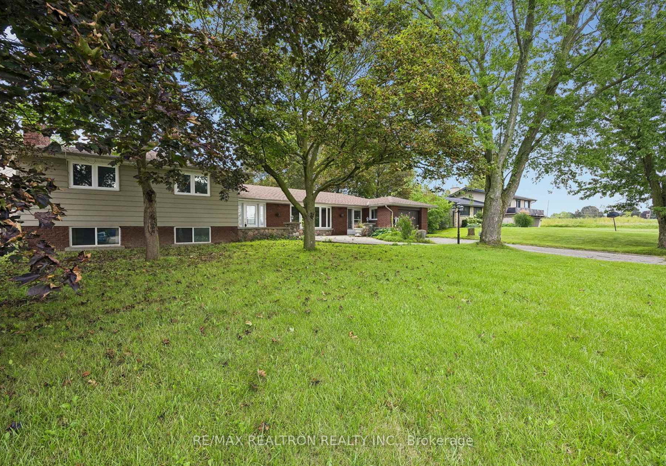 41-hamilton-drive-newmarket-ontario-n13728852