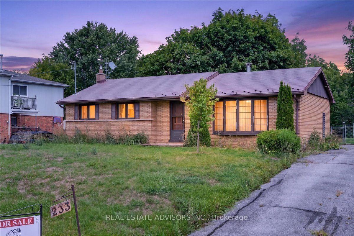 233-east-street-east-gwillimbury-ontario-n13729360