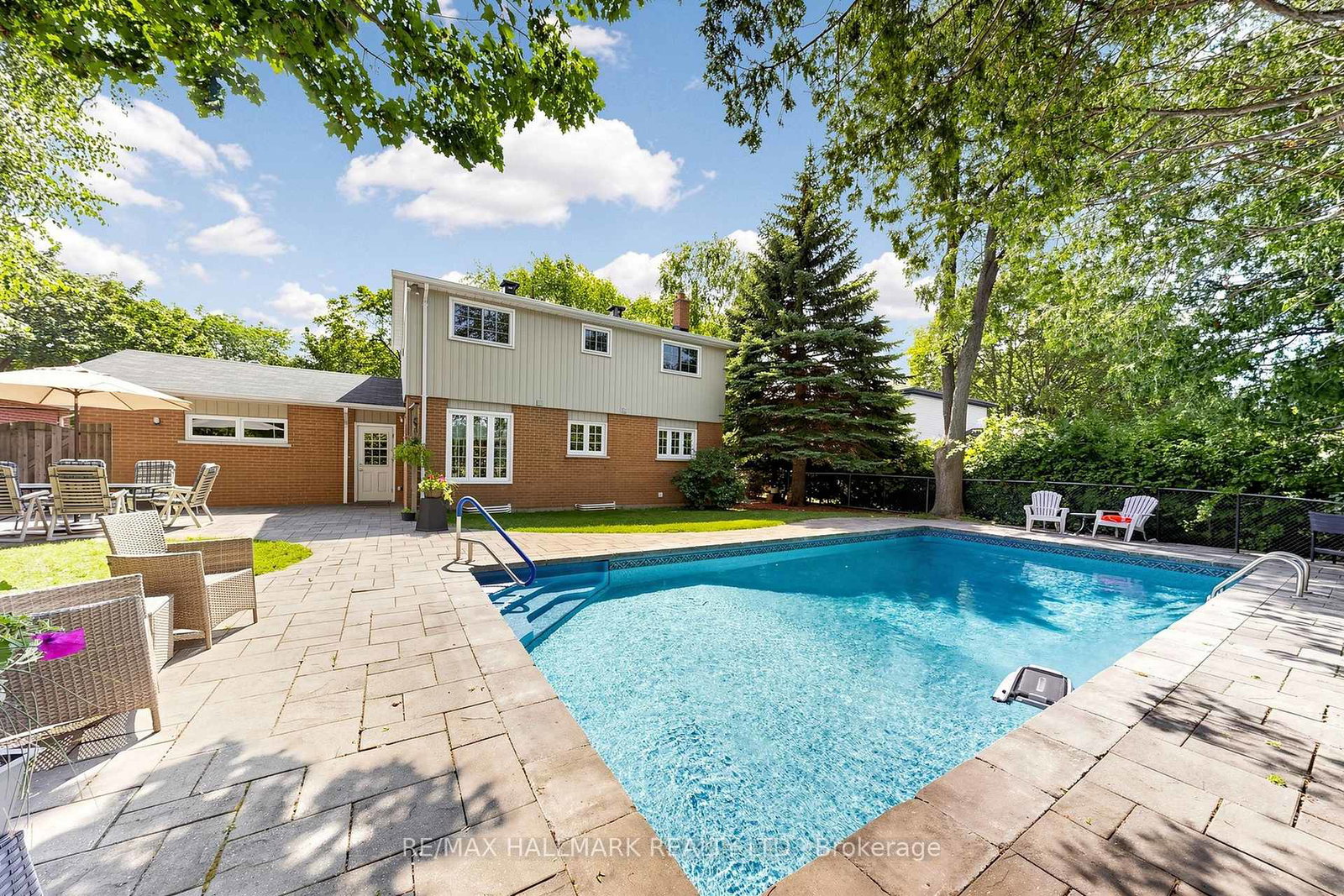 135-senator-reesors-drive-markham-ontario-n13729382