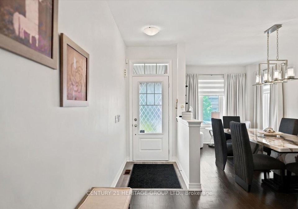 100-mondial-crescent-e-east-gwillimbury-ontario-n13729488