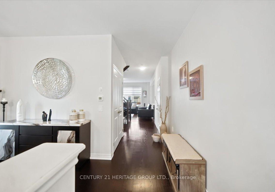 100-mondial-crescent-e-east-gwillimbury-ontario-n13729488
