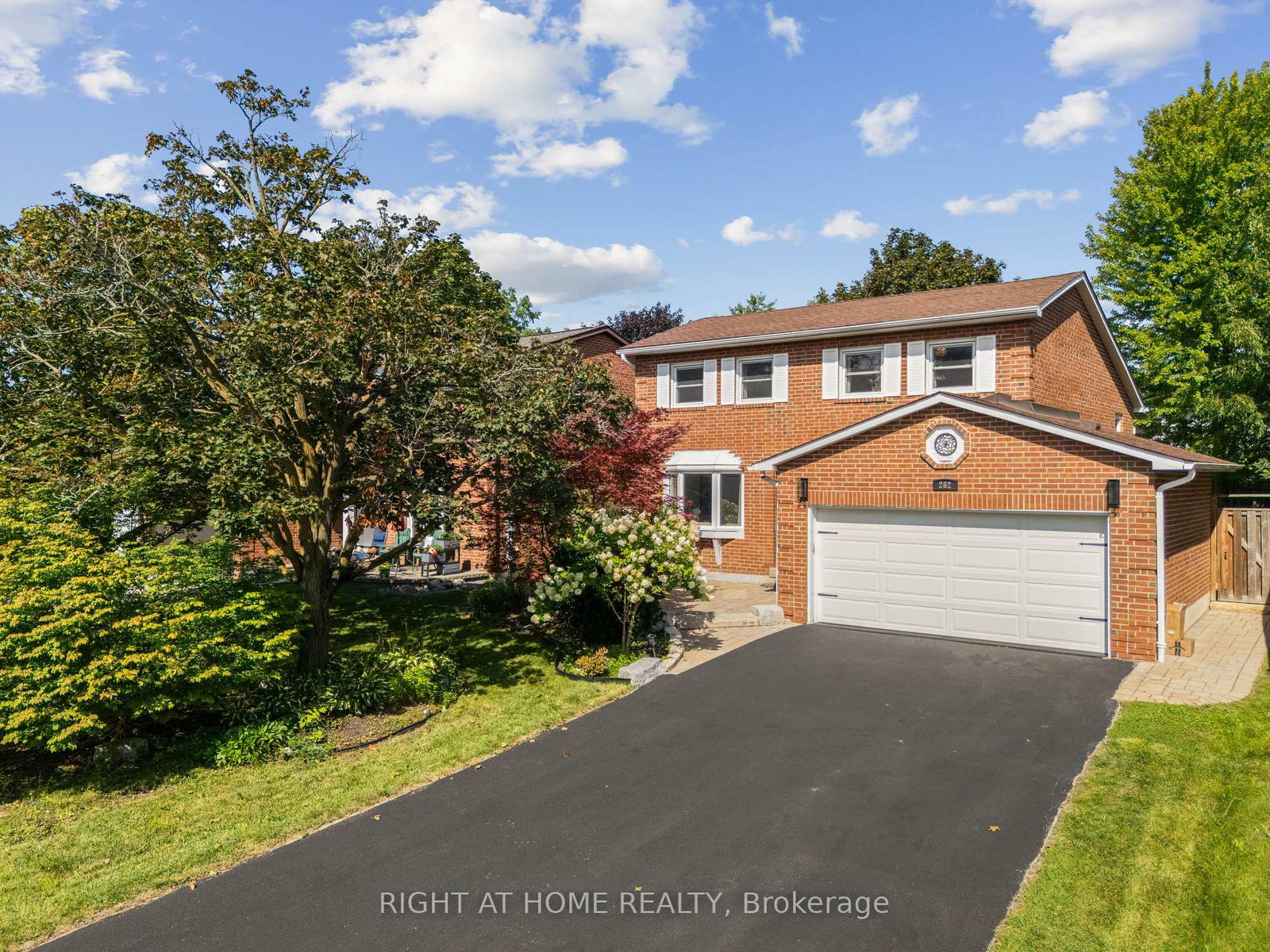 262-yorkshire-drive-newmarket-ontario-n13729826