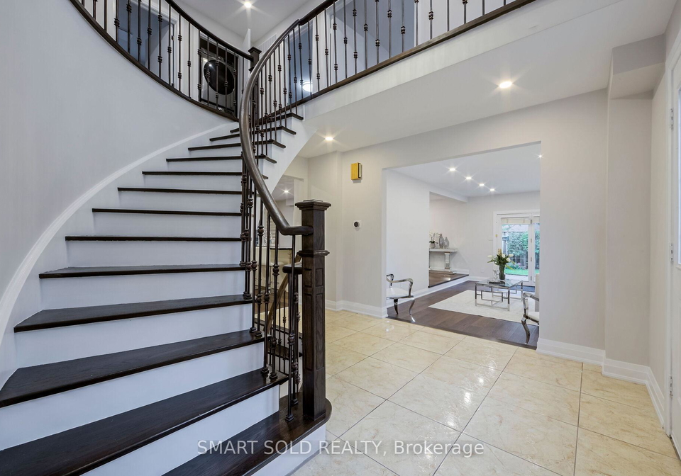 1-tiffany-gate-richmond-hill-ontario-n13729952