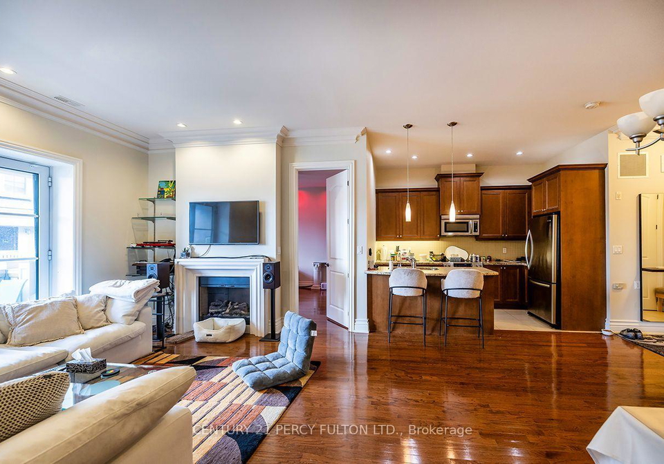 1-verclaire-gate-markham-ontario-n13730012
