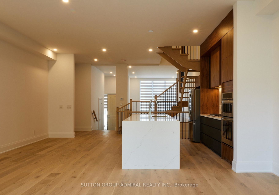 direzze-18-court-richmond-hill-ontario-n13730394