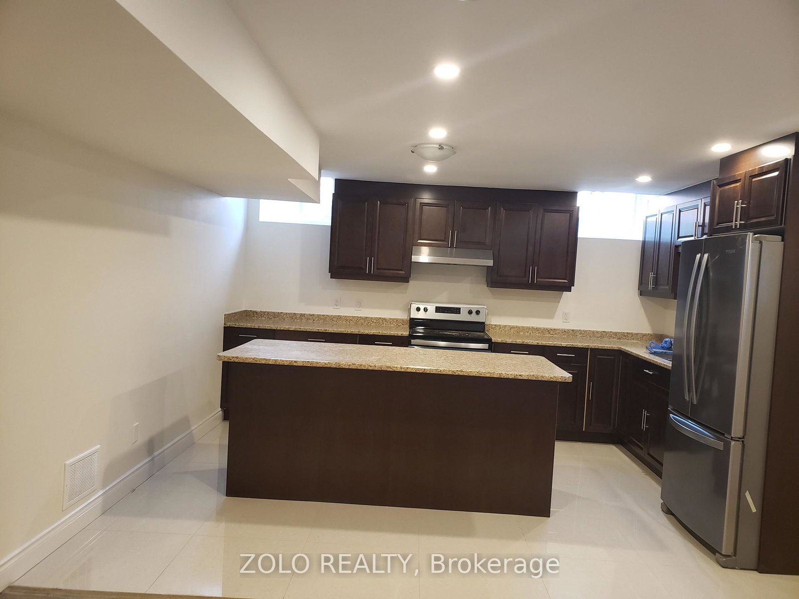 58-gibson-circle-bradford-west-gwillimbury-ontario-n13732644