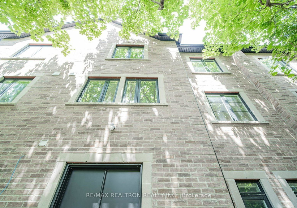 260-eagle-street-newmarket-ontario-n13732836